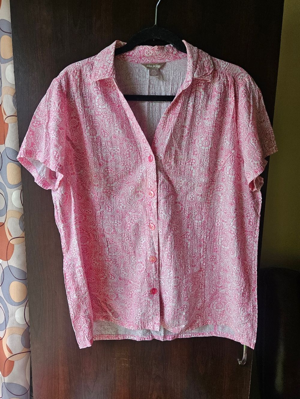 White Stag Pink Paisley Short-Sleeve Button-Front Shirt Size Large